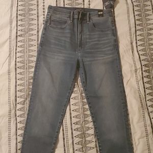 A&F Ultra High Rise Super Skinny